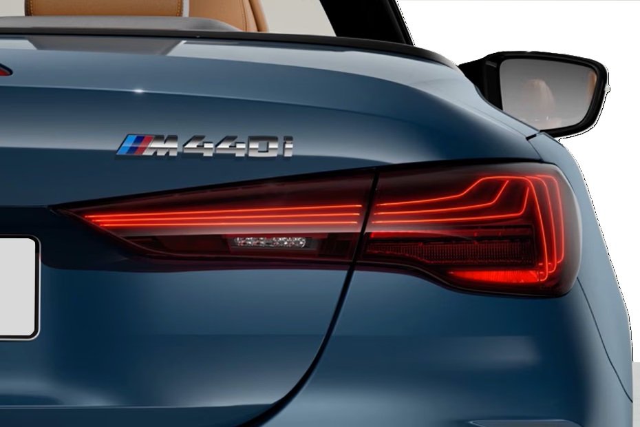 BMW M440i